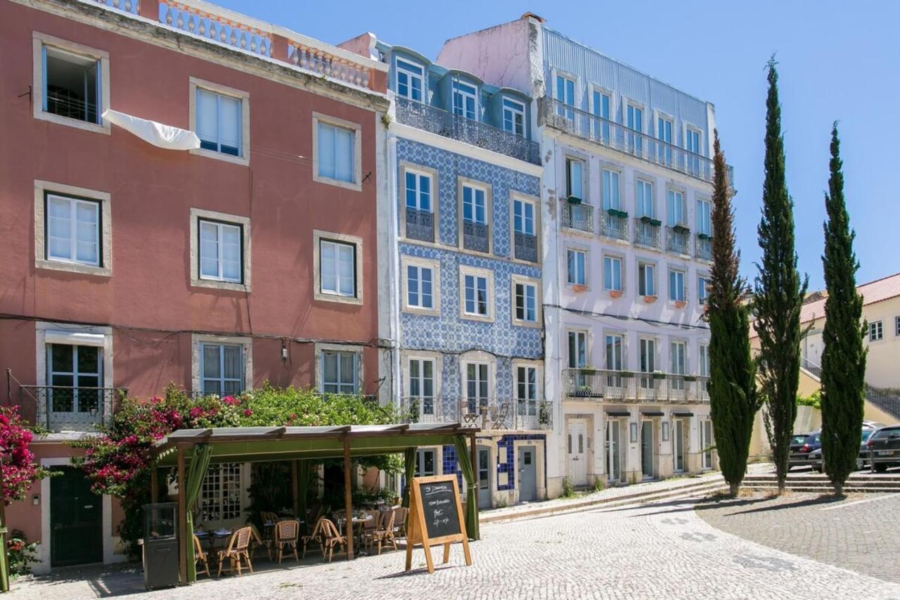 Original Photographers Studio In Alcantara * Lisboa